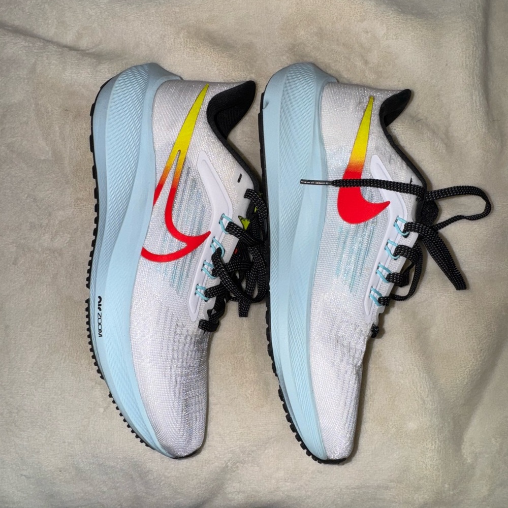 NWT Women’s Nike Pegasus 39 Size 6.5